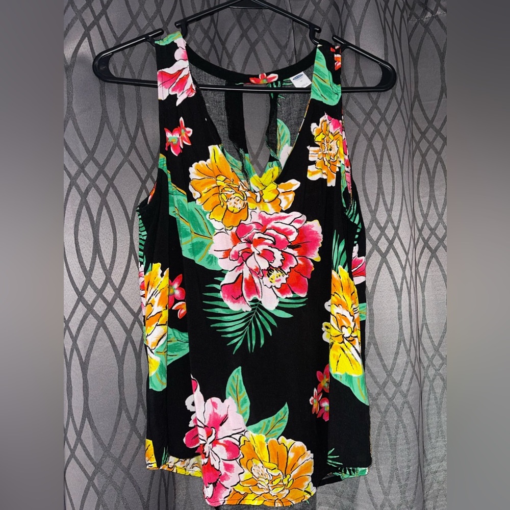 Medium Tank top blouse. Old Navy
